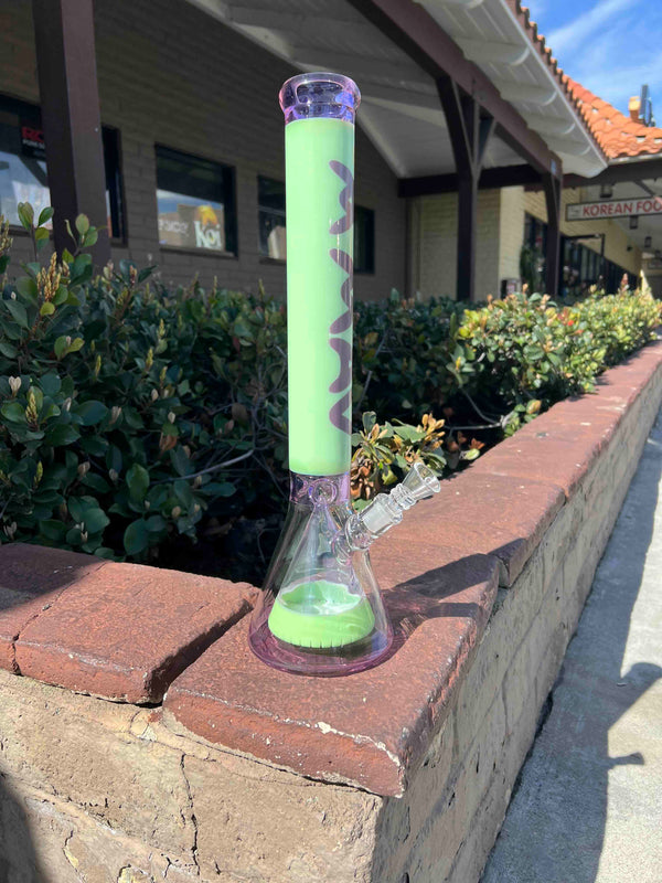 MAV Glass 18” Manhattan Pyramid Beaker Bong w/ Slime